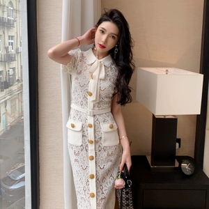 Été : Nouvelle Collection de Vêtements pour Femmes - Robe Européenne à Col Halter, Ouverte sur le Devant, Manches Transparentes, Décolleté Plongeant - Product Image 5