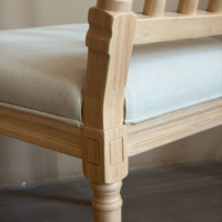 Chaise de salle à manger antique française en bois massif, idéale pour les salles à manger