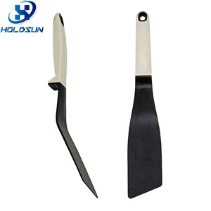 Spatule de cuisine <span class=keywords><strong>étroite</strong></span> en nylon de qualité alimentaire de couleur personnalisée avec manche en caoutchouc ustensile pour la cuisson à la poêle - Product Image 4