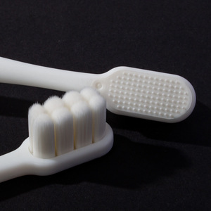 Cepillo de Dientes Manual para Adultos, Cerdas Suaves de Nailon, Cabezal Ancho, Uso Doméstico S-513 - Product Image 3