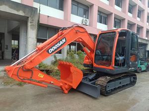 Excavatrice Doosan DX75 d'occasion, fabriquée en Corée, 85% neuve - Product Image 2