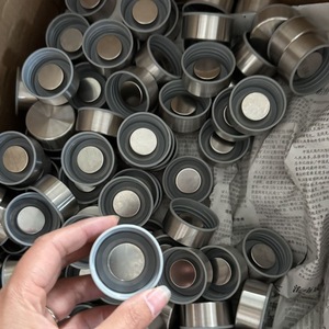 Bouteille en verre de cylindre transparent manipulé de 500ml 1000ml bouteille en verre de vin de lait de forme de tissage brésilien avec le bouchon à vis - Product Image 6