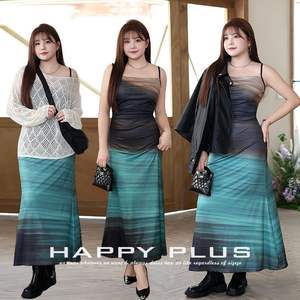 เดรสยาวทรงพลีทไล่เฉดสี Runqi สายเดี่ยว คอวี  รัดเอว  ไซส์ใหญ่  รุ่น N9002 - Product Image 3