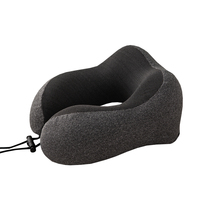 Oreiller de soutien du cou en mousse à mémoire de forme en U confortable de voyage avec bouchons d'oreille et masque pour les yeux pour le positionnement du repos cervical