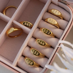 Anillos de Acero Inoxidable Personalizados con Logotipo, 316L, Resistentes al Deslustre, a Prueba de Agua, Chapados en Oro de 14k y 18k, Anillo con Letra PVD para Mujer, Gran Venta - Product Image 3