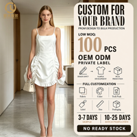 Robe Courte Blanche Halter de Haute Qualité 2026 Printemps Sans Manches Patchwork Maille Plissée Unie Décontractée Vintage pour Fête d'Anniversaire