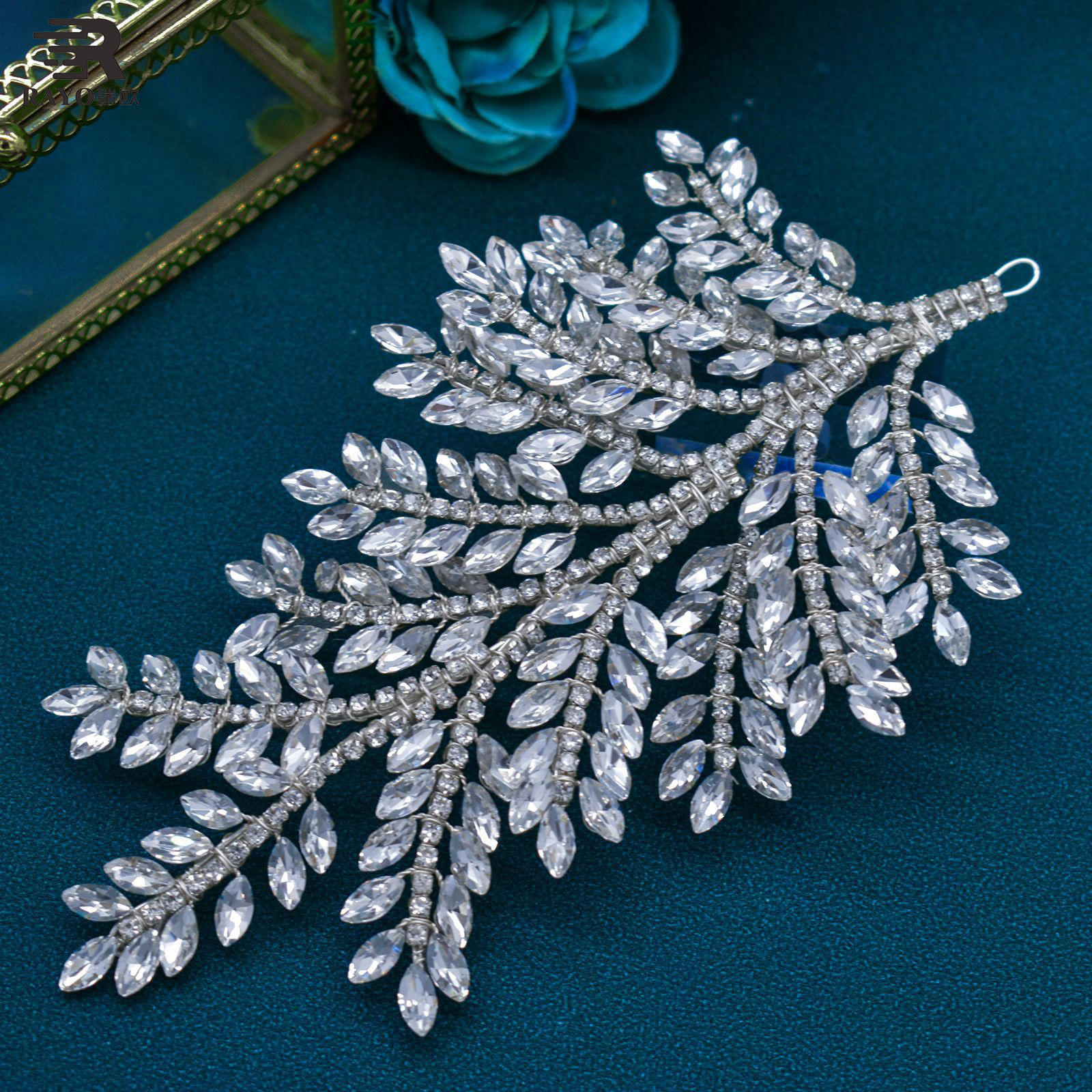 Cristal sur base argentée