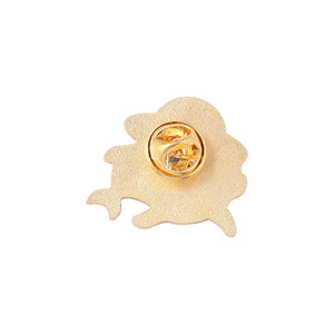 Vente en gros Regarder avec les mains nues espace galaxie astronaute émail broches baleine série mignon revers Badges sac bijoux cadeaux pour un ami - Product Image 5