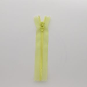 Fermeture à glissière YKK personnalisée promotionnelle nouvelle fermeture à glissière séparée en plastique Nylon de longueur personnalisée pour vêtements - Product Image 3