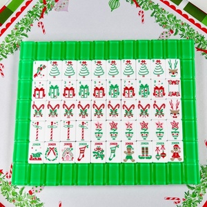 Fichas de Mahjong Navideñas de Lujo Rojas, 160 Piezas, con Diseño Festivo de Renos y Bastones de Caramelo, para Noches de Juego en Familia - Product Image 5