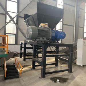Déchiqueteuse d'arbre pour déchiqueter les boîtiers de moteur Pare-chocs en plastique Tuyaux en caoutchouc dans le recyclage automatique - Product Image 5