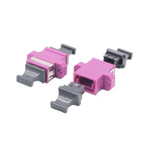 Adaptateur optique MPO OM3 OM4 de la meilleure qualité, de type <span class=keywords><strong>Key</strong></span>-up to <span class=keywords><strong>Key</strong></span>-down ou <span class=keywords><strong>Key</strong></span>-up to <span class=keywords><strong>Key</strong></span>-up, avec ou sans bride, pour couplage optique MPO/MTP - Product Image 1