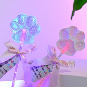 Piruletas con Forma de Flor de Cerezo y Patita de Gato Brillante, Dulces Duros de Cristal con Sabor a Fruta para Niños, 15g, Venta al por Mayor - Product Image 1