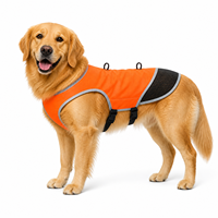Gilet de sécurité pour animaux de compagnie pour les promenades nocturnes, gilet réfléchissant pour chien à haute visibilité avec bandes réfléchissantes à 360° et deux boucles lumineuses, sangle à dégagement rapide