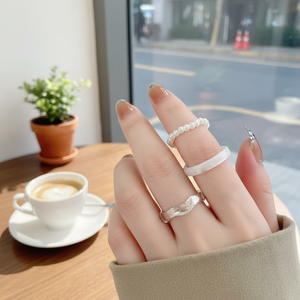 Vendita calda di tendenza Vintage di lusso in oro rosa anelli da Cocktail per donna uomo intarsiato corona di serpente ragno rosa perla alla moda - Product Image 3