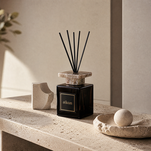 Aikun Large Capacity Square Black Glass Long Lasting <b>Reed</b> <b>Diffuser</b> with Sticks Marble Collar Gift Box for Retail Displays - Product Image 3