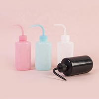 Bouteille de lavage en plastique PE Chimie Chimique 150ml 250ml 500ml Bouteille de rinçage à l'eau pour tatouage Bouteille de nettoyage des cils