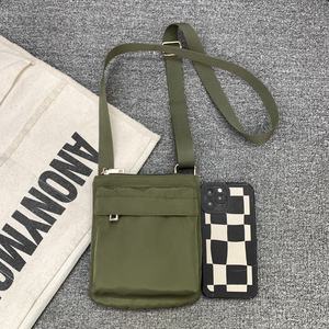 Bolso Bandolera Pequeño de Nailon Impermeable Estilo Japonés para Teléfono, Unisex, Minimalista, Multifuncional, para Estudiantes, Uso Diario - Product Image 5