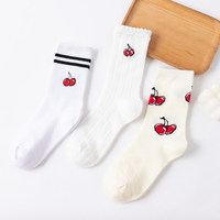 Chaussettes de couleur pure blanches et beiges Offre Spéciale Chaussettes Crew de curling à rayures cerises Chaussettes de fruits scolaires