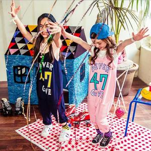 Ensemble de vêtements de Noël pour la famille avec lettres, motif 'Hot Girl' indienne de haute qualité - Product Image 4