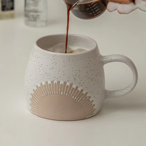 Mug en céramique de 450 ml, motif dessin animé mignon, finition mate, compatible lave-vaisselle et micro-ondes, logo personnalisable pour cadeaux d'entreprise, style Ins - Product Image 2