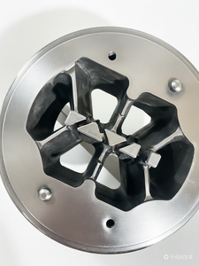 Stampo per estrusione personalizzato Huayi Metal a ponte cavo con struttura a alette/denti interni, Modello <span class=keywords><strong>101</strong></span> - Product Image 2