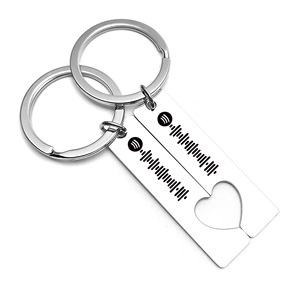 LLavero de música personalizado para pareja, mujer y hombre, código de escaneo <span class=keywords><strong>Spotify</strong></span>, grabado de iniciales, regalos de San Valentín, 2 uds. - Product Image 2