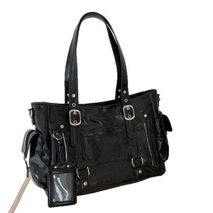 กระเป๋าโท้ท ความจุขนาดใหญ่ สีดำ กันน้ำ กระเป๋าสะพายไหล่สำหรับเดินทางทุกวัน สีพื้น แต่งด้ายเย็บ คอลเลคชั่นฤดูใบไม้ร่วง 2025 - Product Image 5