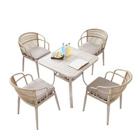 Ensemble de meubles d'extérieur de style européen haut de gamme avec table basse et chaises en rotin pour jardin, patio, balcon - Design multifonctionnel