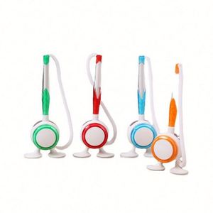 Stylo de table classique en plastique noir avec chaîne à billes pour comptoir d'affaires - Product Image 2