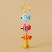 Pendentif poisson en peluche tricoté doux, style campagnard, fait main, coloré, pour sac ou porte-clés, cadeau fantaisie DIY personnalisé