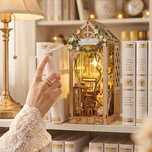 Kit de Bricolage en Bois Hamaileon Serene Flowerhouse, Miniature Artisanale 3D, Ornement en Bois DIY, Scène de Fleuriste, Décoration de Bureau avec Lumière LED, Cadeau - Product Image 5