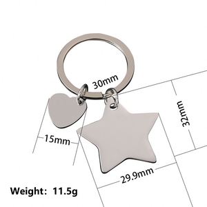 Vente directe de porte-clés personnalisés en acier inoxydable avec petit cœur en relief - Product Image 2