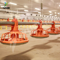 Équipement d'élevage de poulets de chair en batterie au sol, machine automatique en métal et plastique pour poulets de chair
