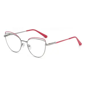 Nouveau modèle de miroir plat tendance à monture en métal avec logo personnalisé lunettes œil-de-chat de luxe pour femmes bloquant la lumière bleue