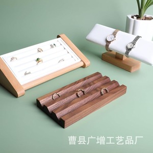 ถาดใส่เครื่องประดับไม้วอลนัทพร้อมช่องใส่หลายช่อง ที่เก็บต่างหู ชั้นวางแหวนไม้เนื้อแข็งสำหรับโต๊ะเครื่องแป้ง - Product Image 4
