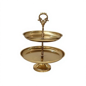 Support à gâteau en métal doré à deux niveaux, plateau de service rond en laiton avec poignée pour la présentation de desserts - Product Image 1
