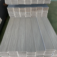 Planche de terrasse en WPC co-extrudé durable anti-UV pour terrasse et patio
