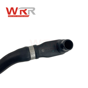 สายยางคุณภาพสูง WRR สำหรับระบายความร้อนของเครื่องยนต์เบนซ์ W204 C250 ท่อส่งน้ำร้อนเข้าและออกหม้อน้ำ - Product Image 5