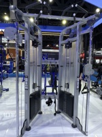Machine de musculation professionnelle ergonomique à double poulie réglable pour entraînement en salle de sport