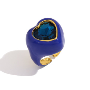 Bague ouverte en acier inoxydable plaqué or 18 carats avec cœur en émail incrusté de zircon coloré, tendance et élégante pour femme - Product Image 4