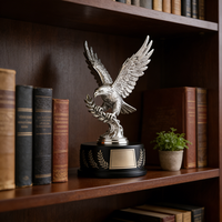 Trophée Aigle d'Argent avec Branche d'Olivier, Récompense Personnalisée Gravée pour le Sport et les Performances, Résine de Haute Qualité
