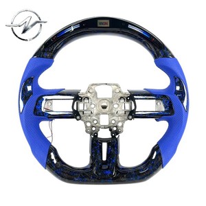 Volante Deportivo de 3 Radios de Fibra de Carbono Ligero y Antideslizante Personalizado para <span class=keywords><strong>Mustang</strong></span> 2015-2021 - Product Image 1