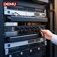 PDU de rack 1U de sécurité, 8 prises NEMA 5-15R, disjoncteur lumineux, alliage d'aluminium, certifié ETL FCC