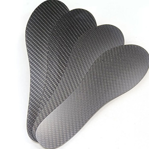 Plantillas de Fibra de Carbono de Longitud Completa Personalizadas por el Fabricante para Zapatos de Fútbol para Adultos, con Soporte de Arco Completo y Placas Rígidas de Fibra de Carbono - Product Image 1