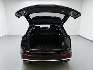 รถยนต์มือสอง Audi <span class=keywords><strong>Q5</strong></span> 45 TFSI <span class=keywords><strong>Quattro</strong></span> 4WD SUV เครื่องยนต์ 2.0T EA888 252 แรงม้า ชุดแต่ง S-line Sport ไฟหน้า Matrix LED ไม่เคยเกิดอุบัติเหตุ มาตรฐานยูโร 6 - Product Image 5