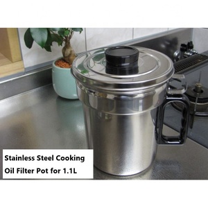 Colador de grasa hecho en Japón y contenedor con malla fina, olla de filtro de aceite de cocina de acero inoxidable para 1.1L - Product Image 4