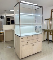 Vitrine de luxe en travertin avec vitrine en verre trempé haut de gamme pour bijouterie