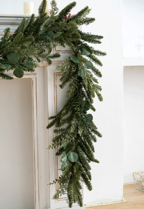 Decoraciones navideñas de guirnalda de hojas de PE para el hogar y colgantes de puertas Decoraciones de mesa ecológicas para Navidad y Año Nuevo - Product Image 5