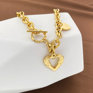 XL210 Nuevo estilo Chapado en oro 18K Cadena de acero inoxidable Collar de moda con colgante de corazón Encanto para mujer - Product Image 5